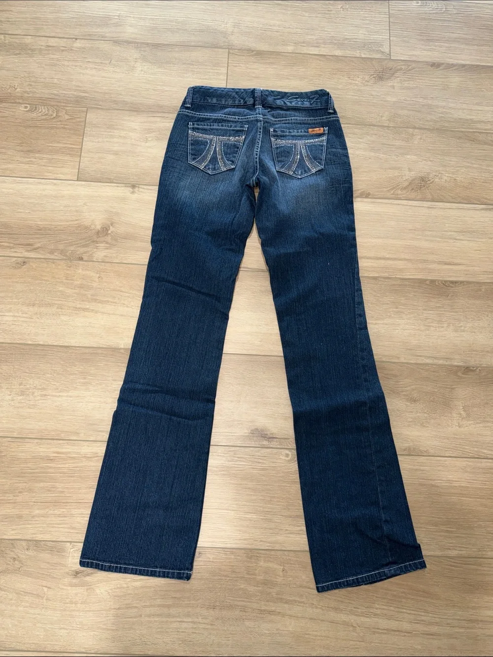 Y2K vintage Seven7 Women's Dark Indigo Bootcut Jeans w/ Embellished Back Pockets - Picture 4 of 7